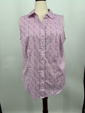 Talbots Non Iron Sleeveless Button-Down Top in Lavender Geometric Print